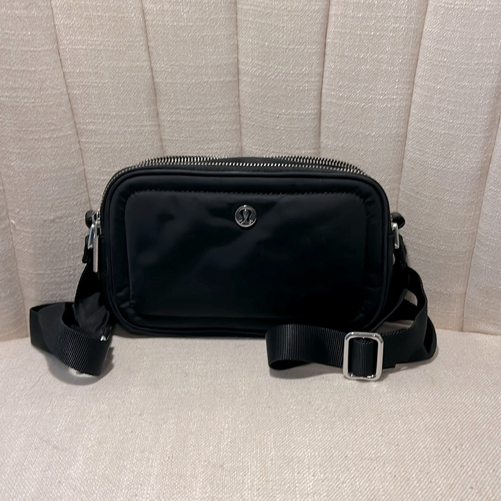 Lululemon Camera Belt Bag